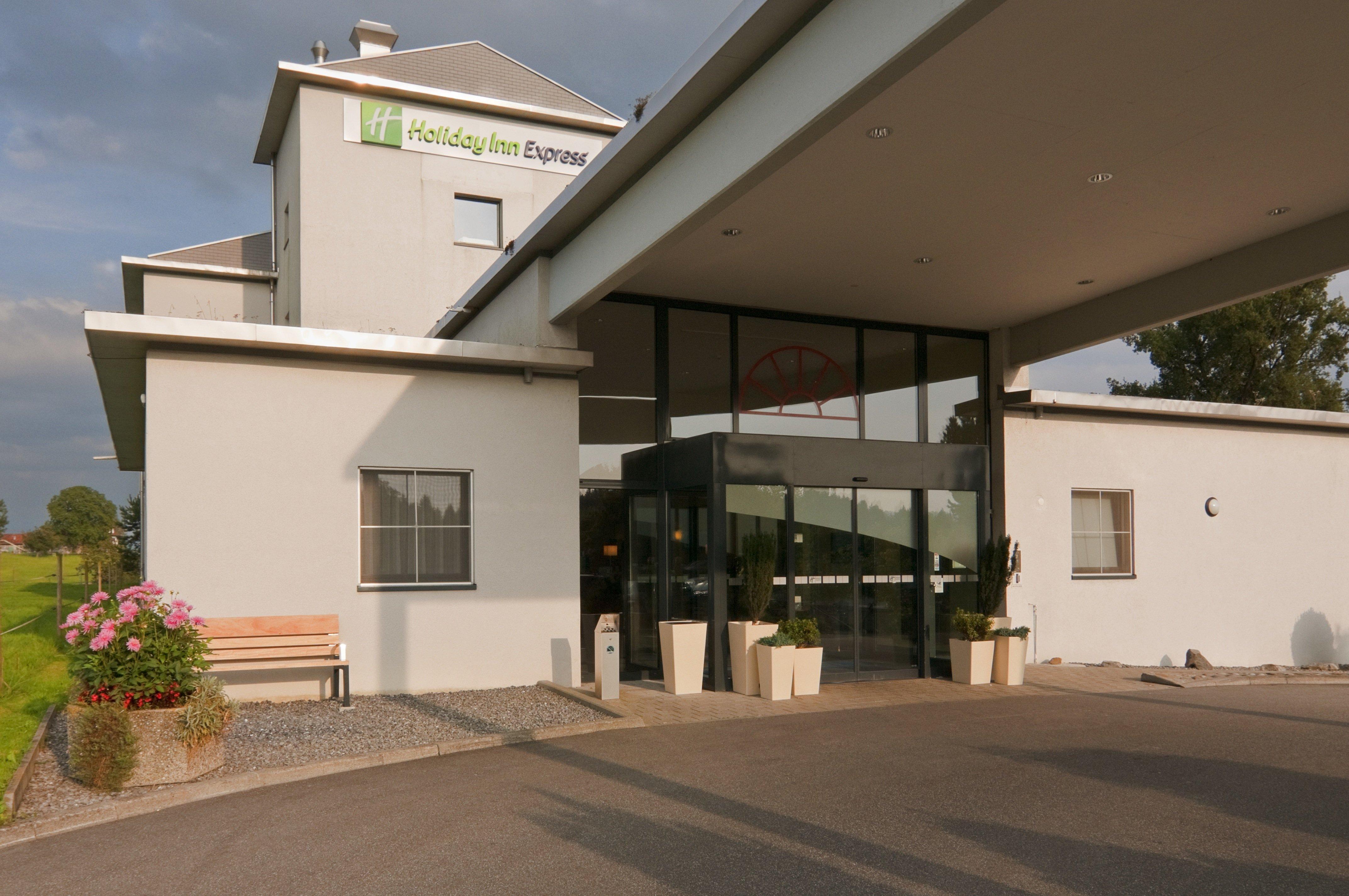 Holiday Inn Express Luzern-Neuenkirch, An Ihg Hotel Ρότενμπουργκ Εξωτερικό φωτογραφία