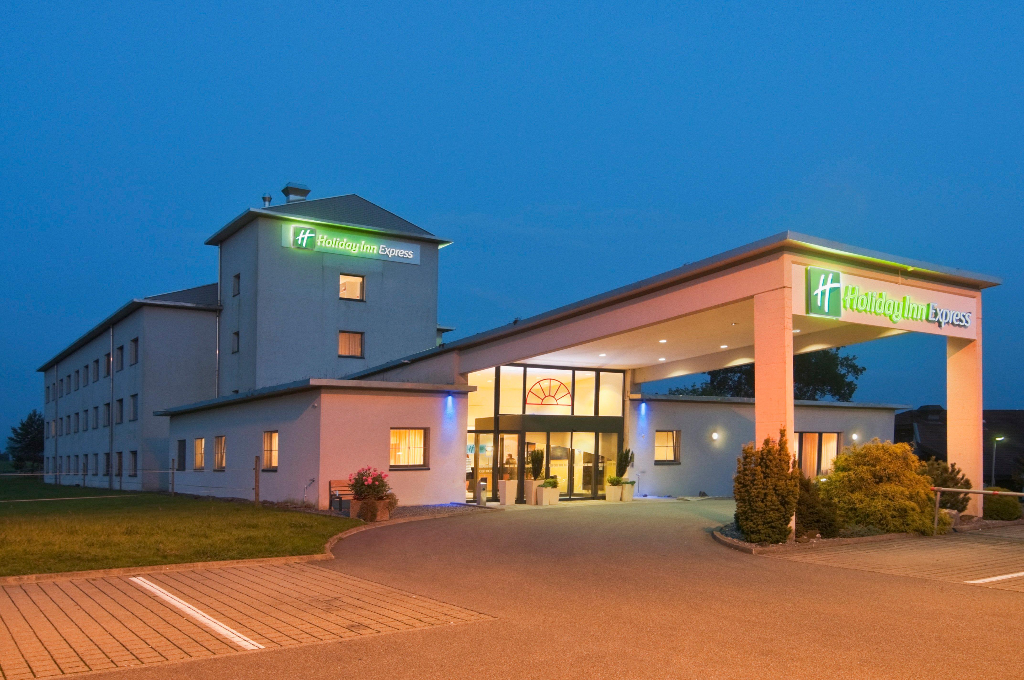 Holiday Inn Express Luzern-Neuenkirch, An Ihg Hotel Ρότενμπουργκ Εξωτερικό φωτογραφία