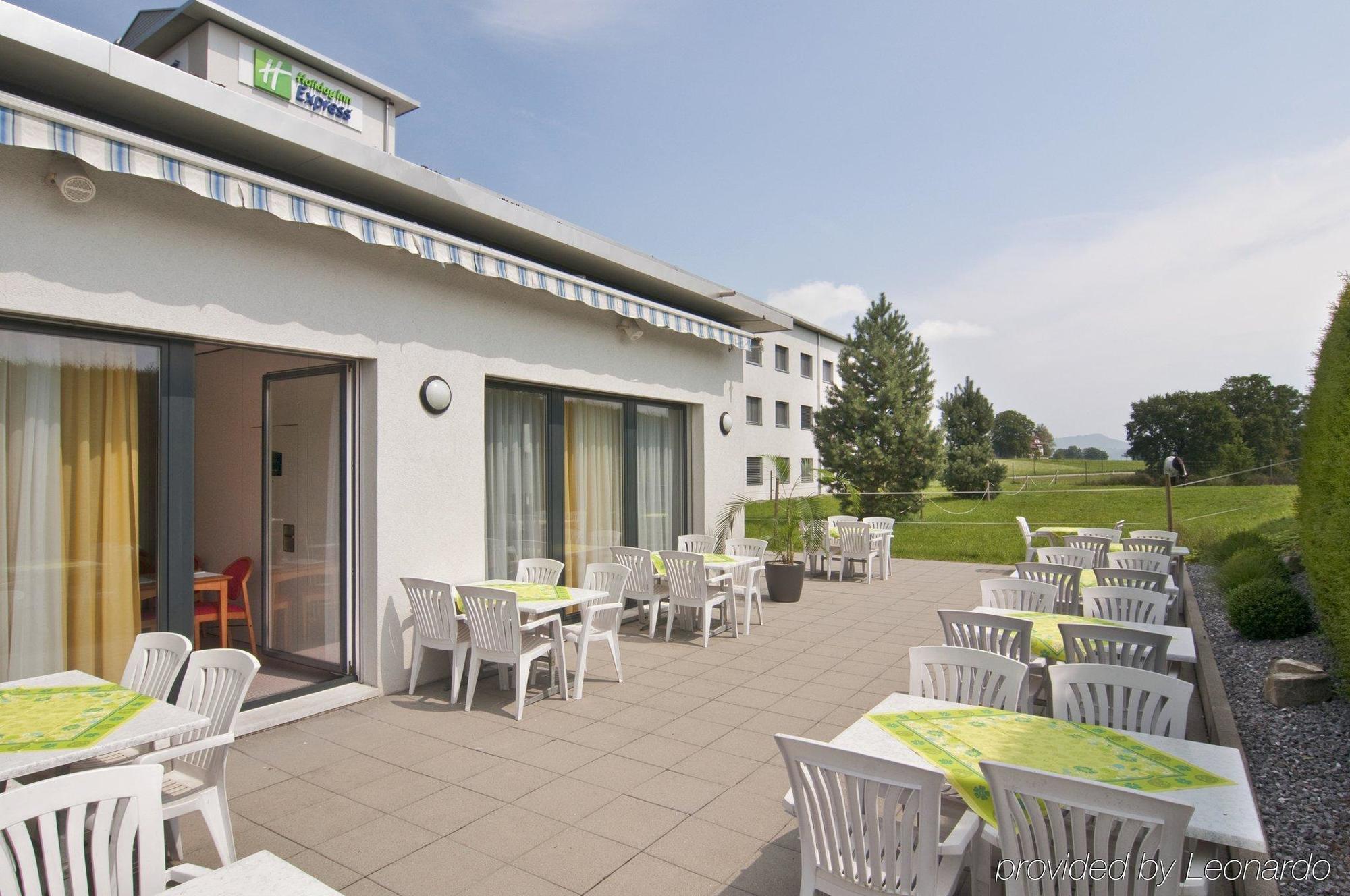 Holiday Inn Express Luzern-Neuenkirch, An Ihg Hotel Ρότενμπουργκ Εξωτερικό φωτογραφία